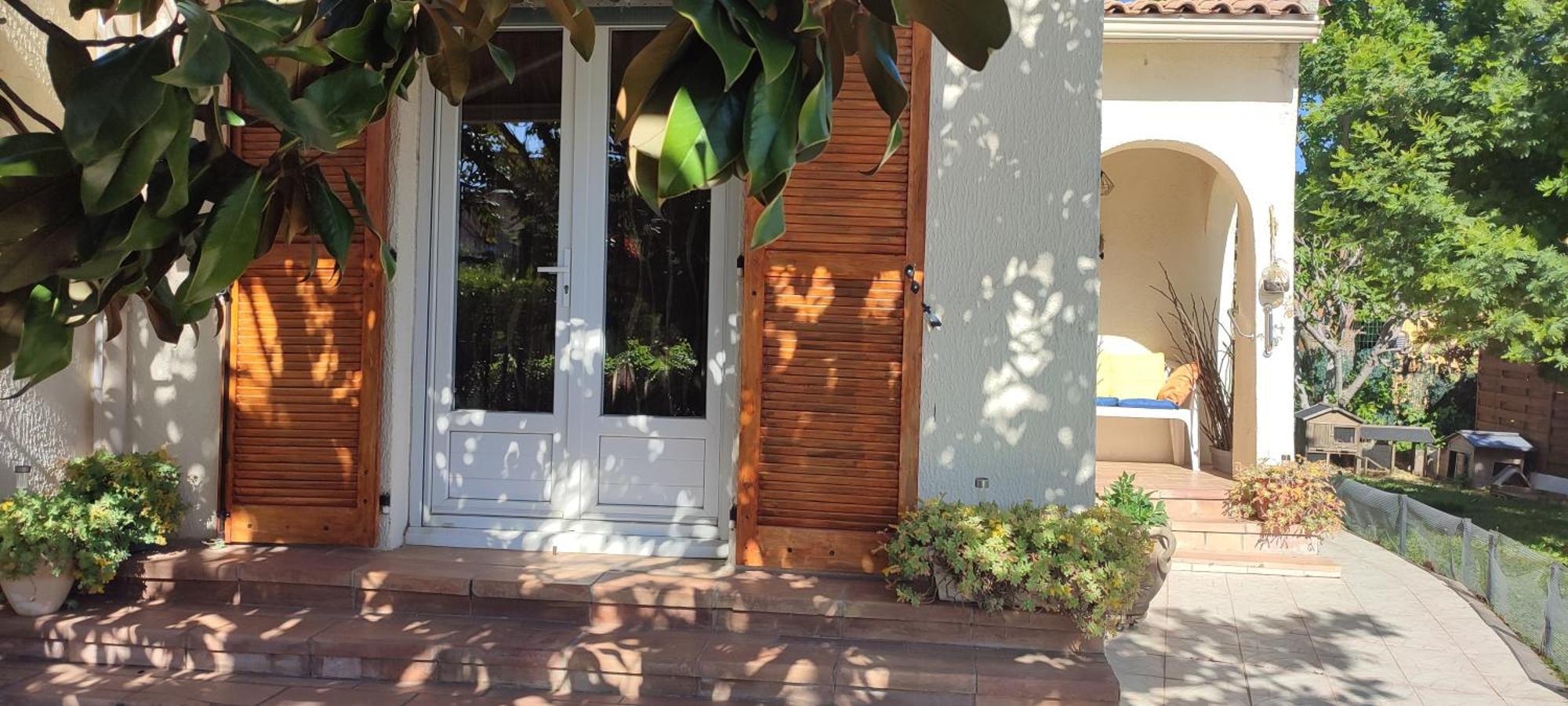 Maison T2 Avec Petit Jardin Dans Impasse Calme Baillargues Luaran gambar