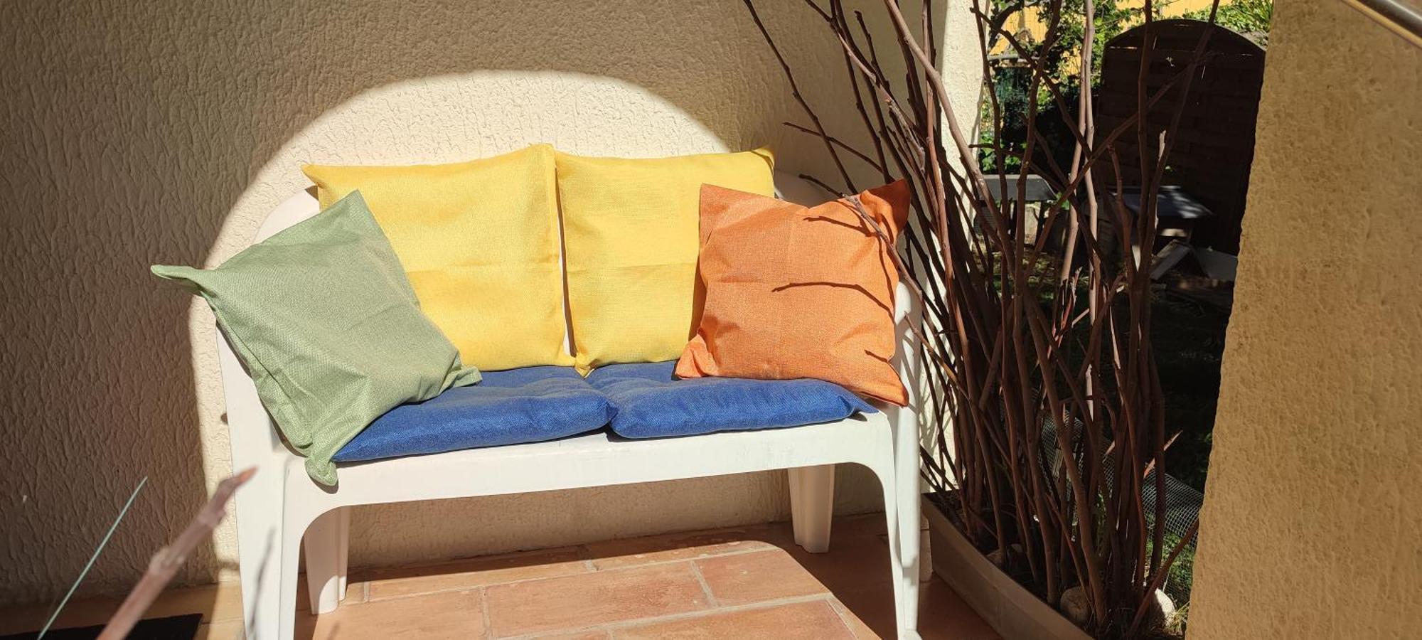 Maison T2 Avec Petit Jardin Dans Impasse Calme Baillargues Luaran gambar