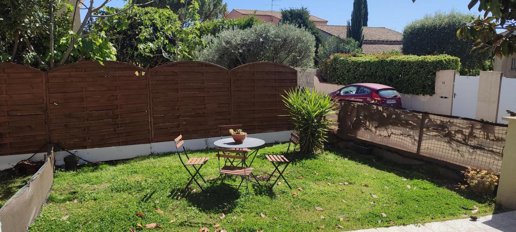 Maison T2 Avec Petit Jardin Dans Impasse Calme Baillargues Luaran gambar